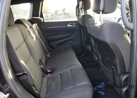 2018 Jeep Grand Cherokee Laredo z USA, uszkodzony, nr VIN 1C4RJEAG5JC301022